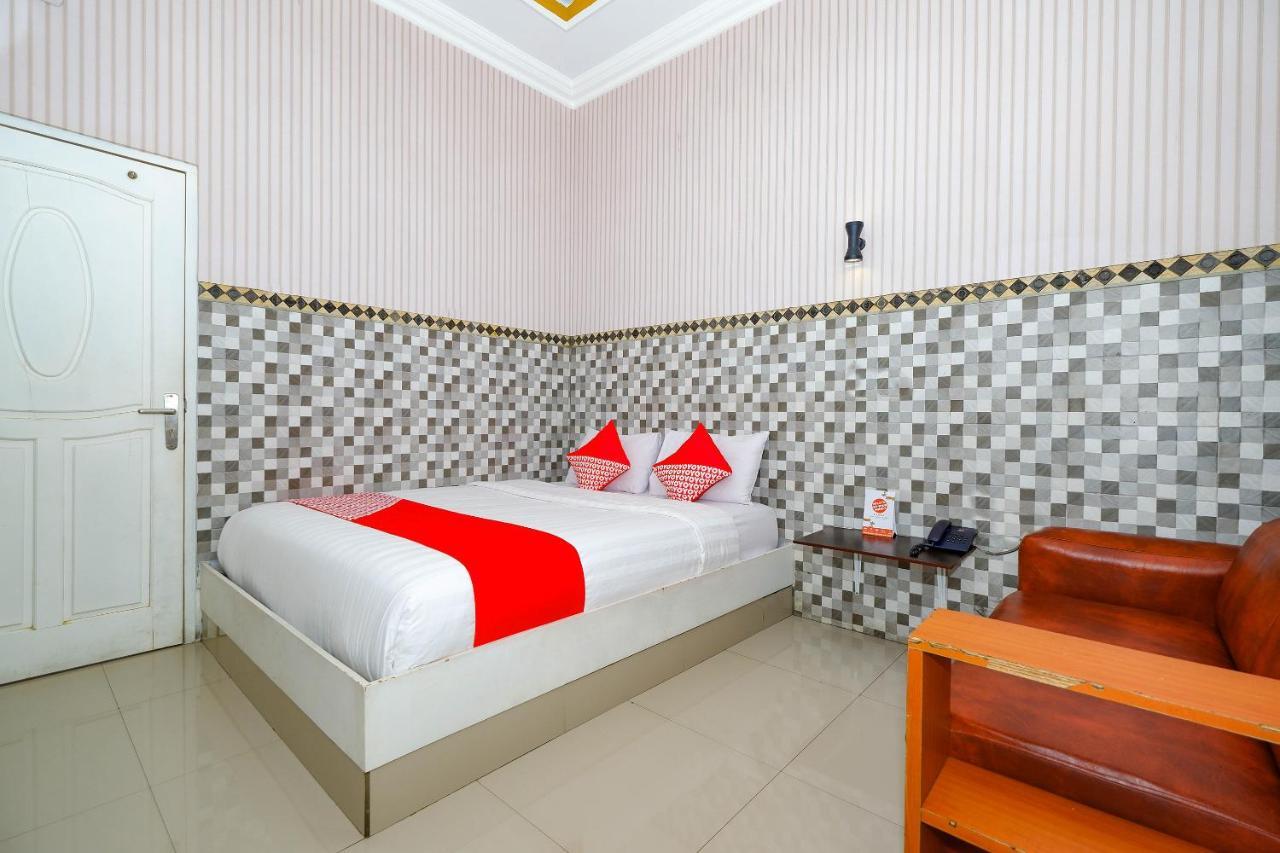 Oyo 3125 Hotel Taman Sari Semarang Exterior foto