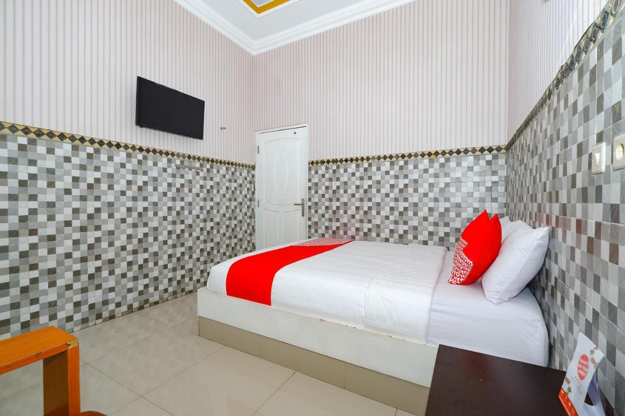 Oyo 3125 Hotel Taman Sari Semarang Exterior foto