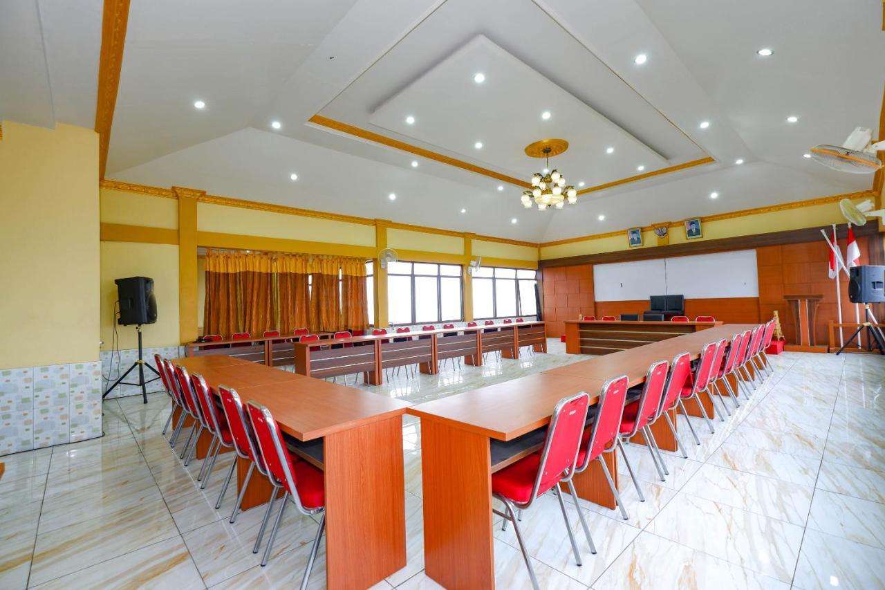 Oyo 3125 Hotel Taman Sari Semarang Exterior foto