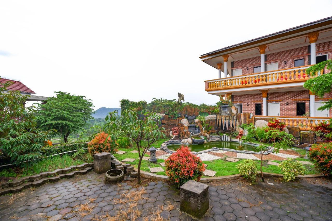 Oyo 3125 Hotel Taman Sari Semarang Exterior foto